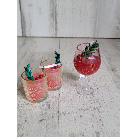 Hallmark friend cocktail wine cranberry ornament Xmas set - Picture 2 of 5